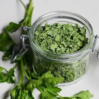 خرید و قیمت سبزی جعفری خشک سوپر صادراتی + فروش عمده